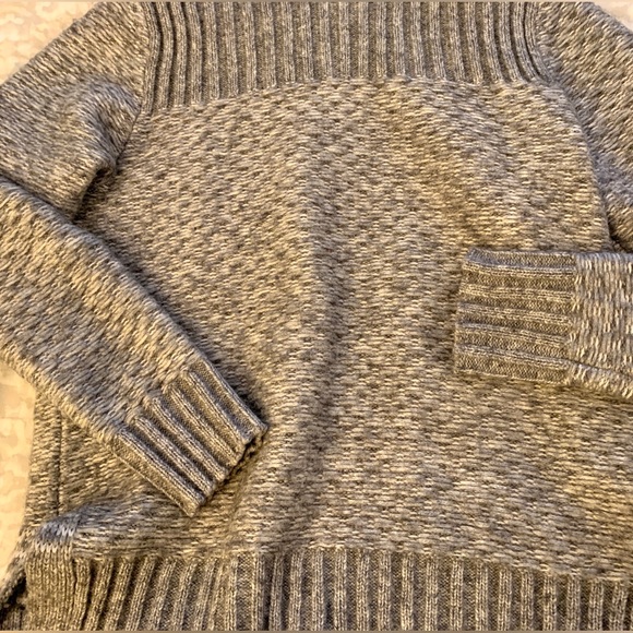 Banana Republic turtle neck knitted sweater - Picture 9 of 14